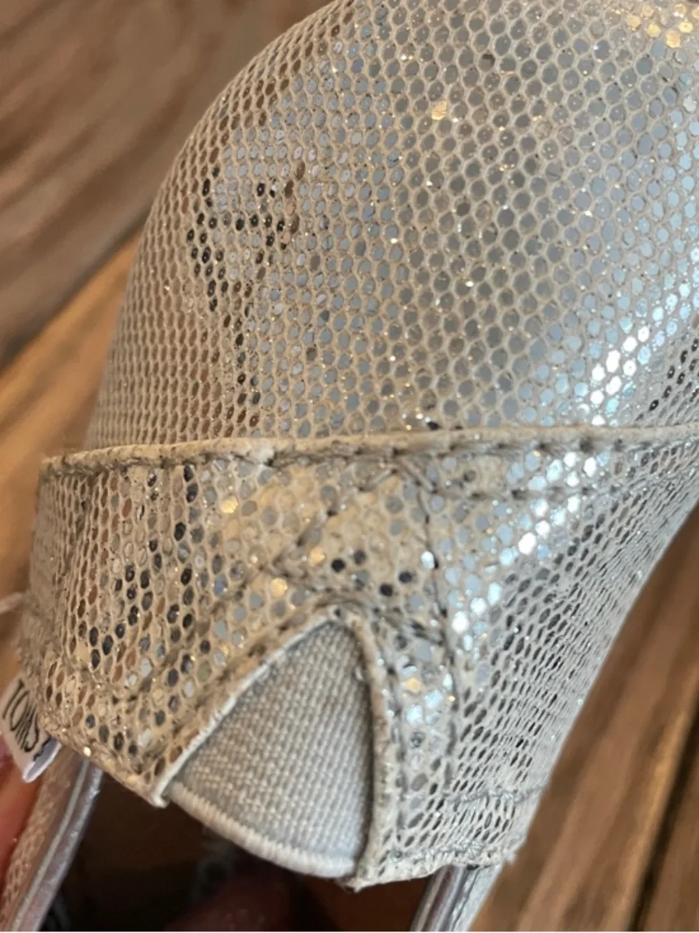 TOMS Toddler Silver Sparkle Slip-Ons Size T4